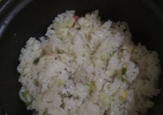 Nasi goreng kampung (rice cooker)
