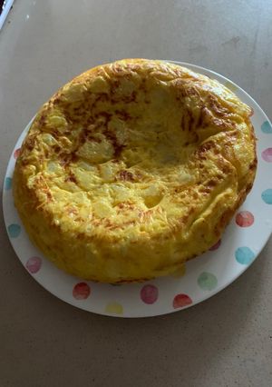 Una foto de Tortilla de patatas 🥔 en Thermomix