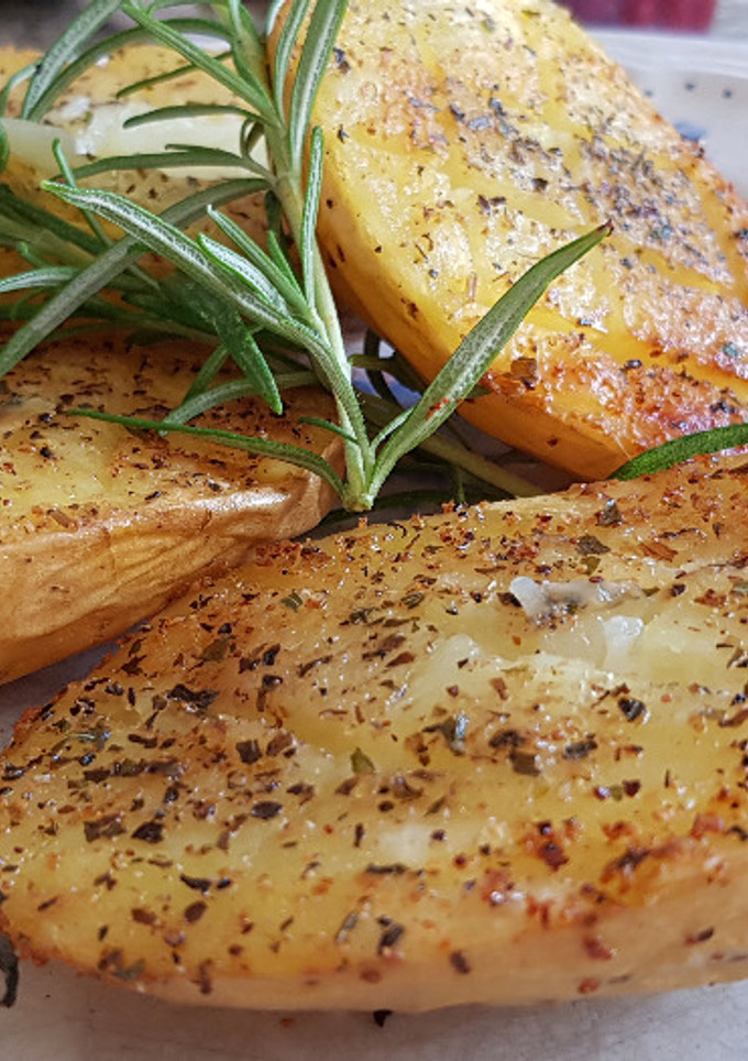 Una foto de Patatas Asadas a las Hierbas y Especias