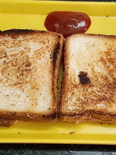 पिज़्ज़ा सैंडविच (Pizza sandwich recipe in hindi) रेसिपी मुख्य फोटो