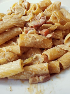 蒜香奶油培根義大利麵 的食譜成品照片