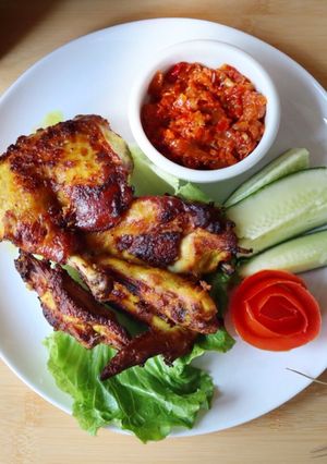 Foto resep Ayam panggang bumbu kuning