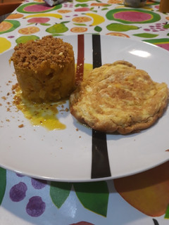 Una foto de Puré de calabacín a la cerveza con tortilla