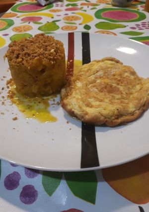 Una foto de Puré de calabacín a la cerveza con tortilla