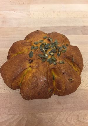 Une photo de Pain à la courge, noisette et éclats de fève de cacao