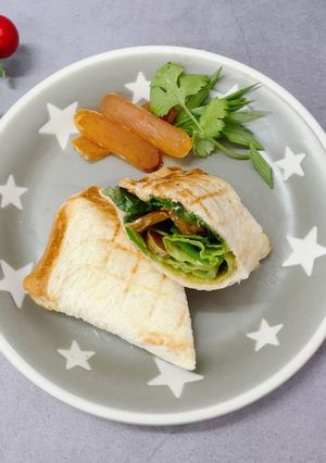烏魚子熱壓吐司 的食譜成品照片
