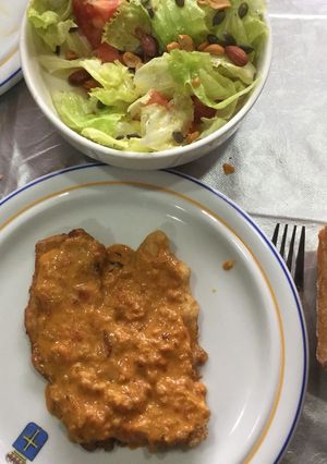 Una foto de Pechuga de pollo al curry rojo