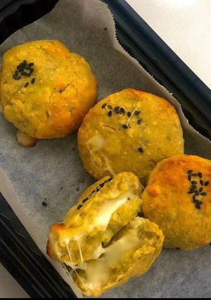 Hình của món EatcleanBánh khoai yến mạch nhân phô mai.