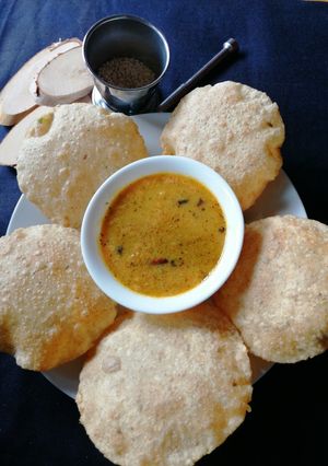A picture of Bedmi poori.