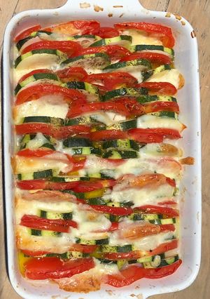 Une photo de Tian aux légumes et mozzarella