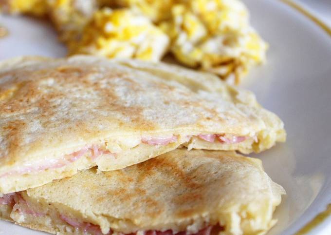 Pancakes Fourrés à l’Emmental et Jambon Blanc