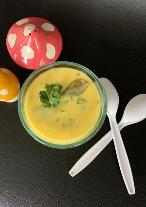કઢી (Kadhi Recipe In Gujarati) રેસીપી મુખ્ય ફોટો