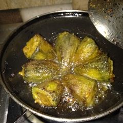 आलू स्टफ्ड करेला (Aaloo stuffed karela recipe in hindi) A picture of आलू स्टफ्ड करेला (Aaloo stuffed karela recipe in hindi).