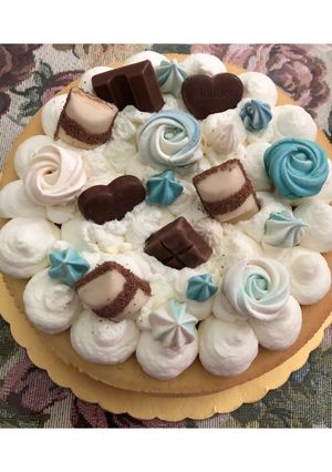 A picture of Cream Tart (small, 7-inch) 🎂.