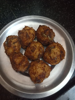 ரைஸ் போண்டா செய்முறை முக்கிய புகைப்படம்