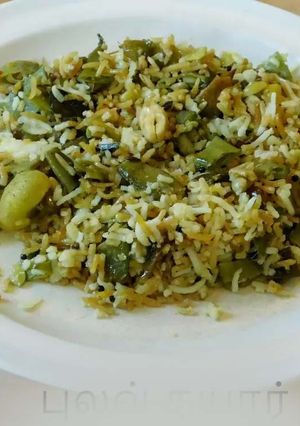 A picture of Flat beans pilaf.