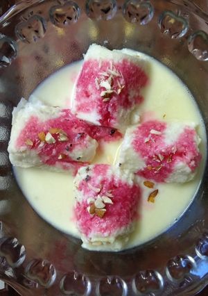 બ્રેડ મલાઈ રોલ રેસીપી મુખ્ય ફોટો