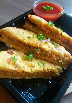 A picture of Bread pakoda.
