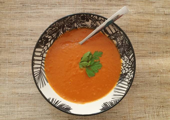 Tomaten-Kokos-Suppe