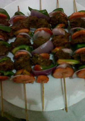 A picture of Sticked meat.
