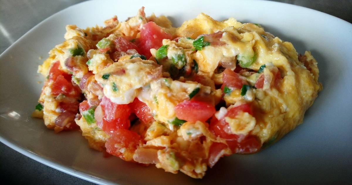 Resep Omelet  tomat oleh Turiyah Sahri Cookpad