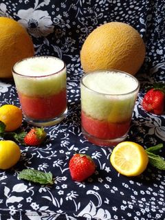 عکسی از دستور اسموتی دو رنگ (توت فرنگی و ملون) 🍓🍈