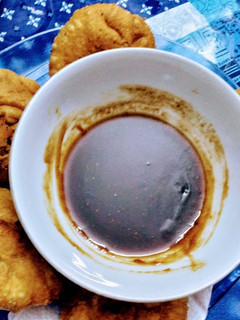 A picture of Qeema kachori.