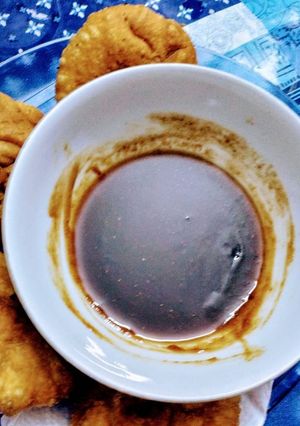 A picture of Qeema kachori.