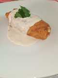 Pechugas de pollo rellenas con salsa bechamel