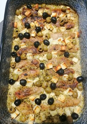 Pestos-fetás-olívás csirke recept fotója