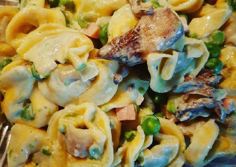 Tortellini Prosciutto Funghi e Piselli