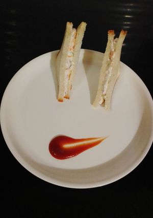 A picture of Hung Curd Sandwich.