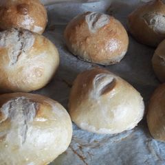 A picture of Easy NO KNEAD bread rolls.