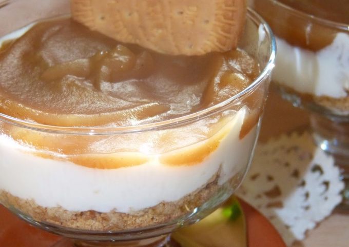 Copas de yogur con mermelada