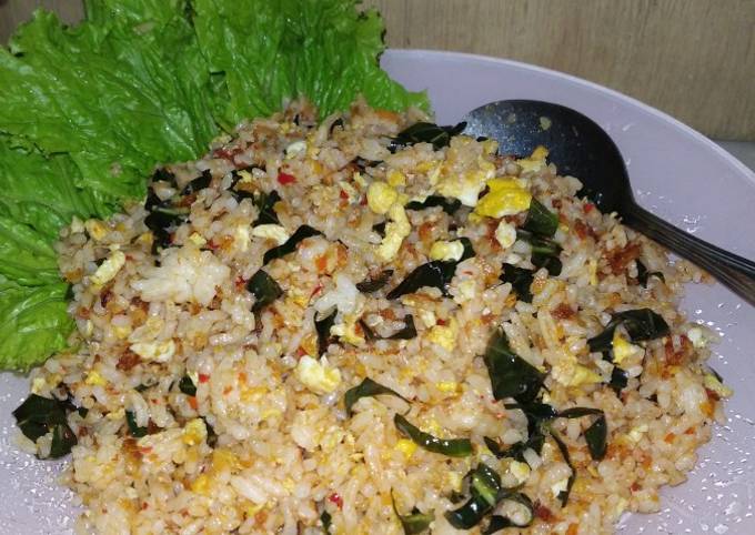 Cara Memasak *nasi goreng daun mengkudu* Bunda Pasti Bisa