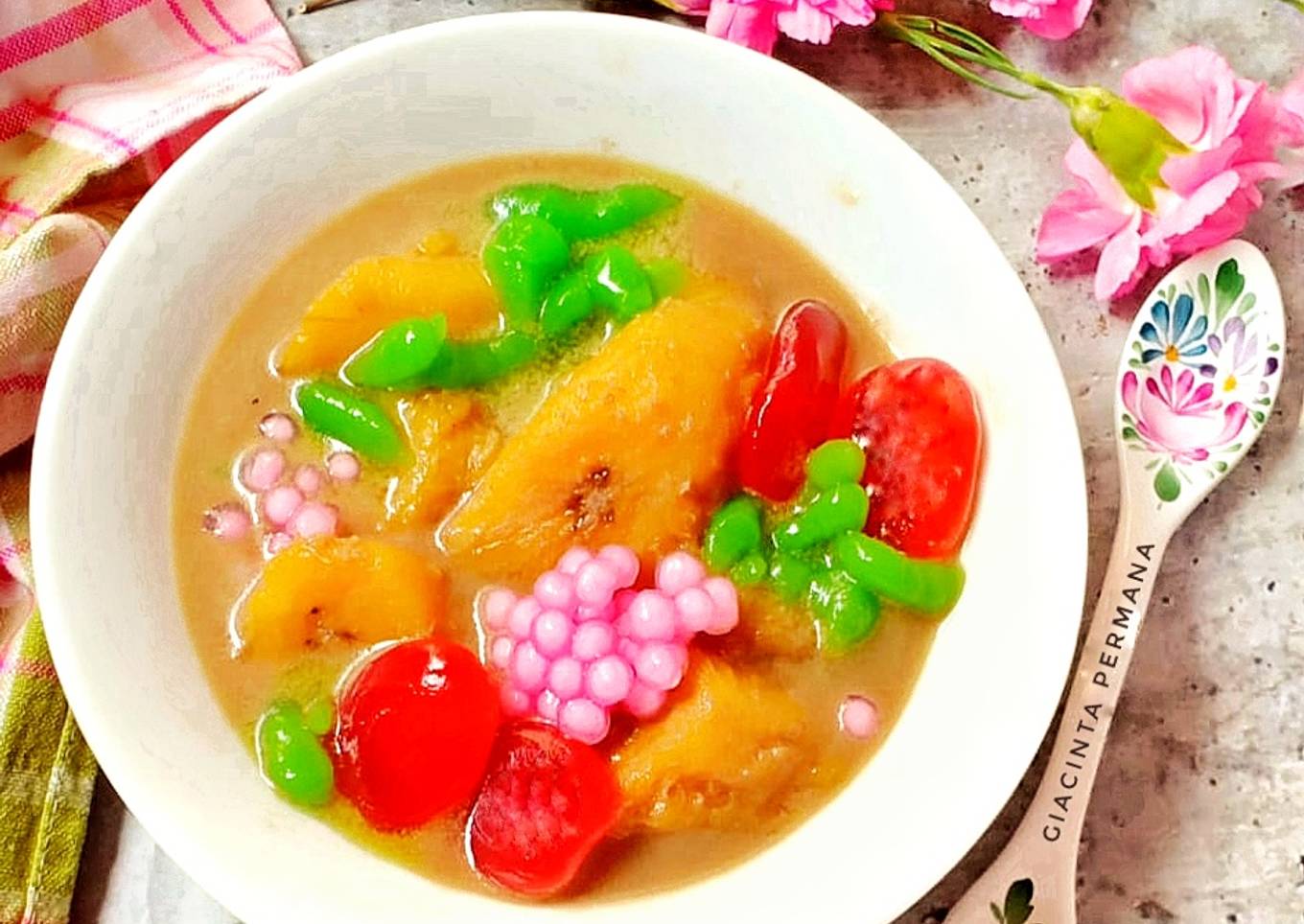 Kolak pisang dan es campur