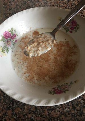صورة لوصفة شوفان بالحليب والعسل والقرفه