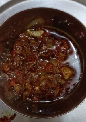 प्याज टमाटर की चटनी(pyaz tamatar ki chutney recipe in hindi) रेसिपी मुख्य फोटो