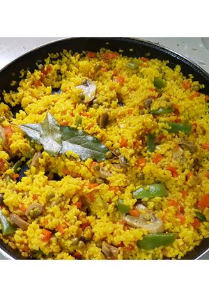 Una foto de Paella de verduras 🥕🍅