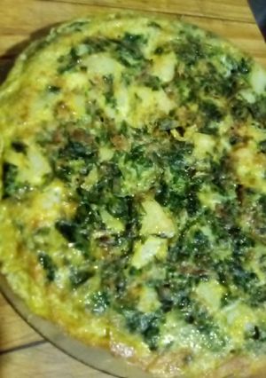 Una foto de Tortilla de papa y acelga