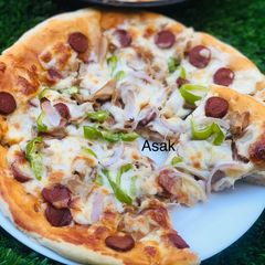 A picture of Sausage pizza.