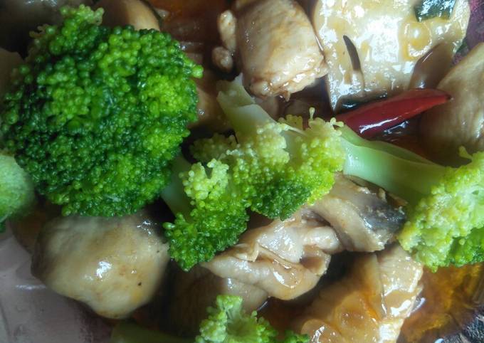 Ayam teriyaki brokoli jamur kancing