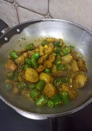 आँवला मिर्ची (amla mirch recipe in Hindi) रेसिपी मुख्य फोटो