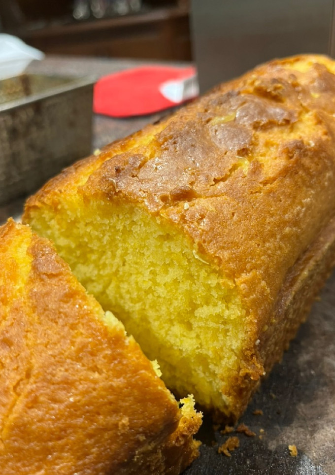 Una foto de Budín de naranja y zanahoria súper húmedo 🧡🍊🥕