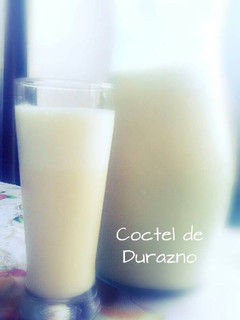 Una foto de Cóctel de durazno