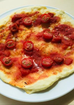 A picture of Pizza Marinara!.