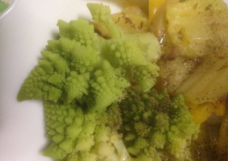 Romanescu en vaporera en el microondas