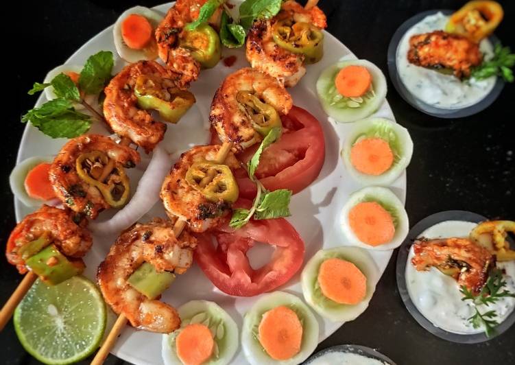 Chilli Grilled Prawns (with hung curd dip)