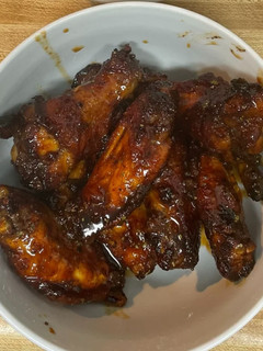 Foto de Asas de frango caramelizadas