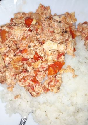 A picture of Rice With eggs.